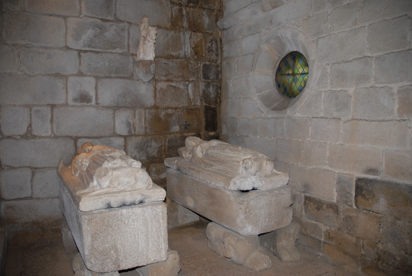 Túmulos de Domingos Joanes e Domingas Sabachais