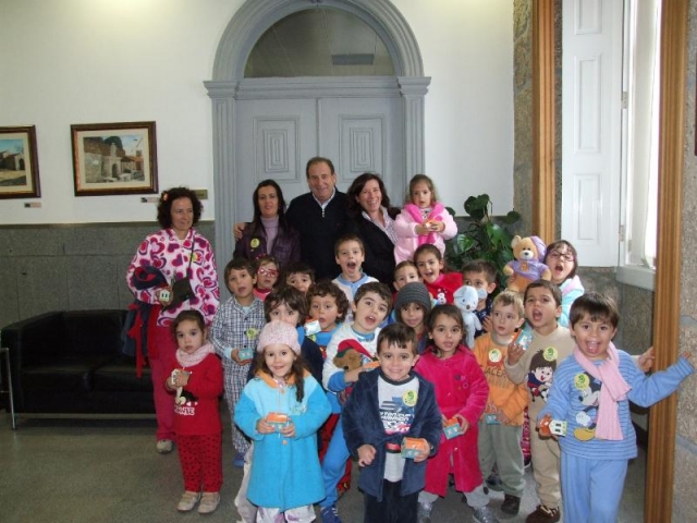  Crianças de Oliveira do Hospital assinalaram o Dia Nacional do Pijama